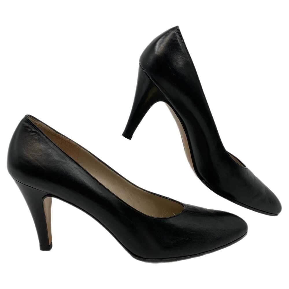 Salvatore Ferragamo Black Leather Stiletto Heels | Size 7.5